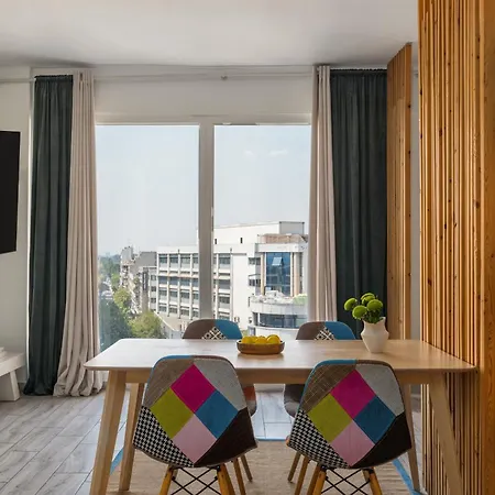 Ikaros Skyline Retreat - 6th Floor View Апартаменты