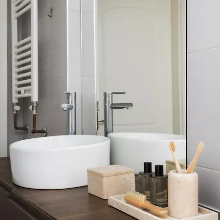 Ikaros Skyline Retreat - 6th Floor View Apartament *