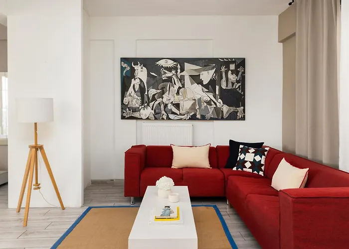 Ikaros Skyline Retreat - 6th Floor View Apartment